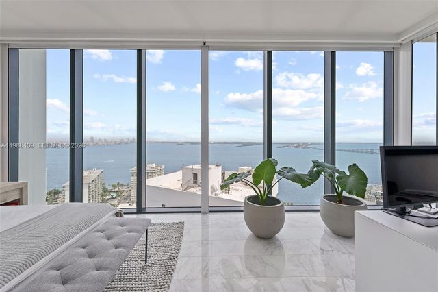 1451 Brickell Ave 2802, Miami, FL 33131