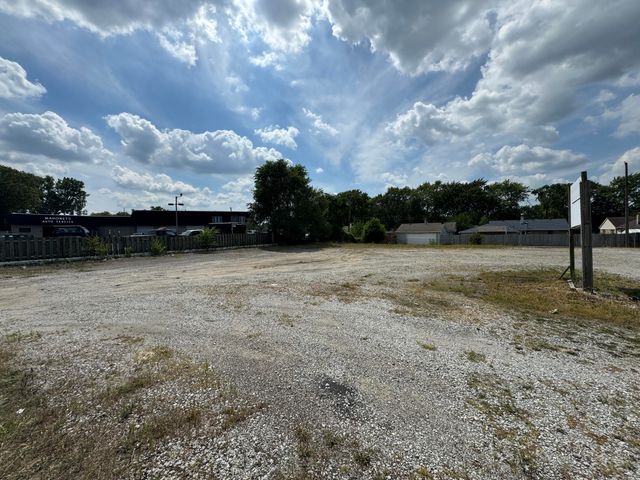 8032 Kennedy Avenue, Highland, IN 46322