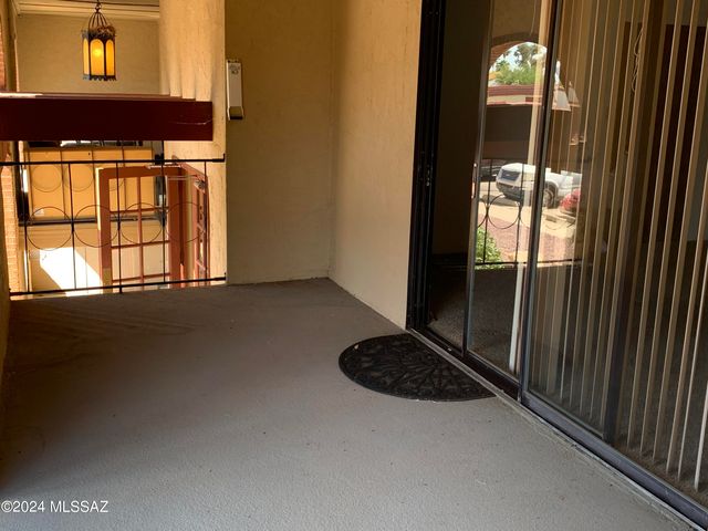 6352 N Barcelona Ln Unit 106, Tucson, AZ 85704
