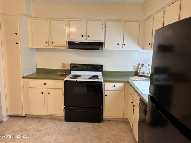 6352 N Barcelona Ln Unit 106, Tucson, AZ 85704