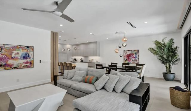 828 SW 16th Street, Fort Lauderdale, FL 33315