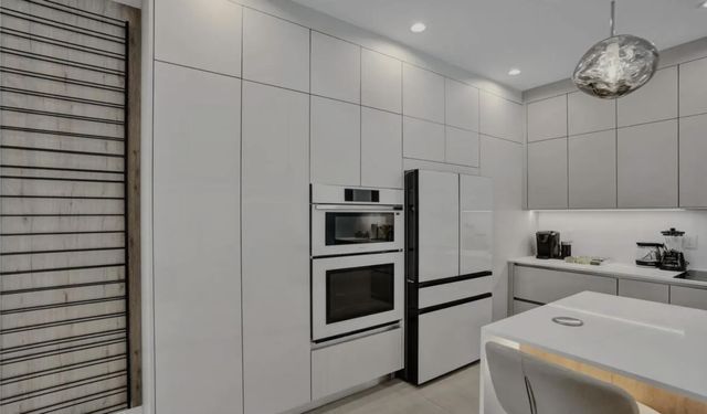 828 SW 16th Street, Fort Lauderdale, FL 33315