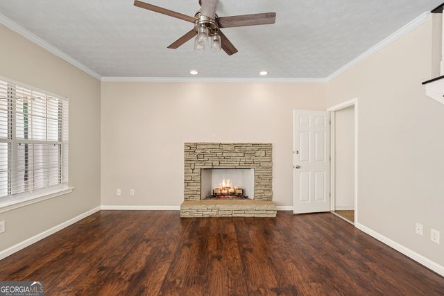 9569 Lakeview Court, Douglasville, GA 30135