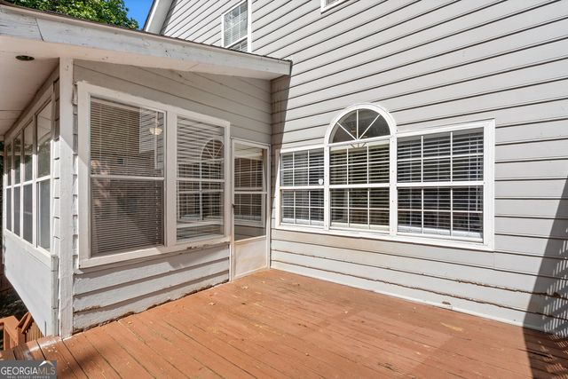 9569 Lakeview Court, Douglasville, GA 30135