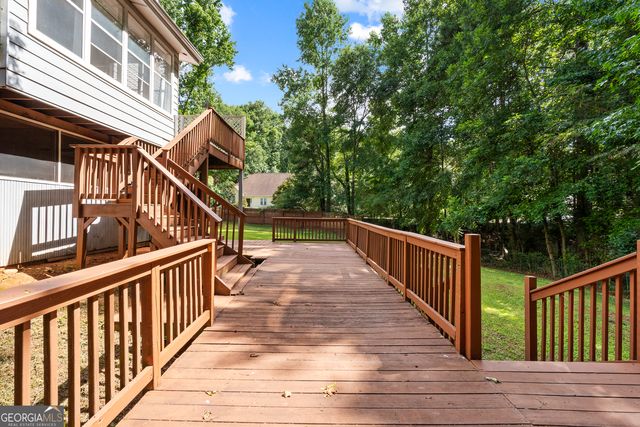 9569 Lakeview Court, Douglasville, GA 30135