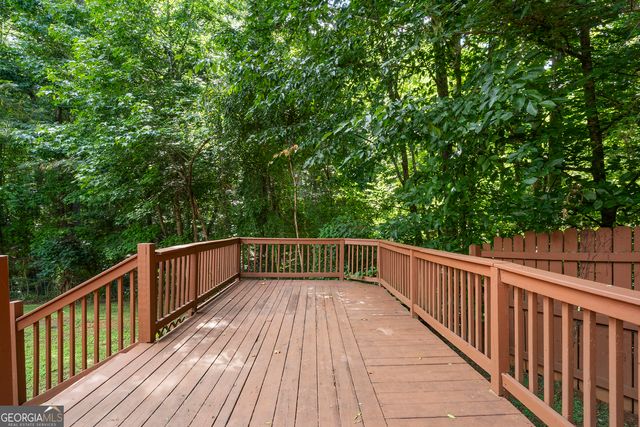 9569 Lakeview Court, Douglasville, GA 30135