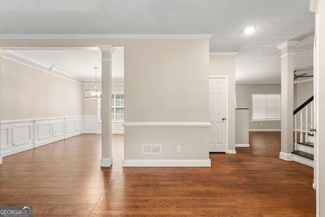 9569 Lakeview Court, Douglasville, GA 30135