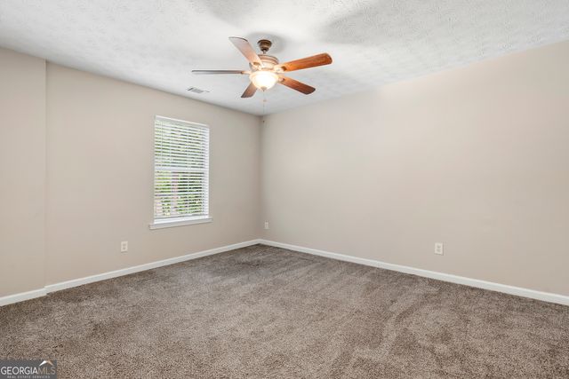 9569 Lakeview Court, Douglasville, GA 30135