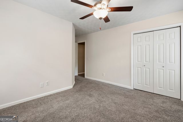 9569 Lakeview Court, Douglasville, GA 30135