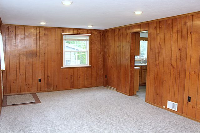 3012 MIDLAND Drive, Erie, PA 16506
