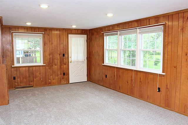 3012 MIDLAND Drive, Erie, PA 16506