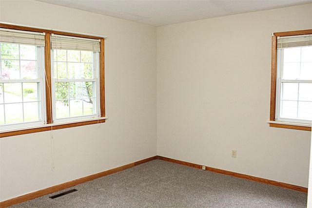 3012 MIDLAND Drive, Erie, PA 16506