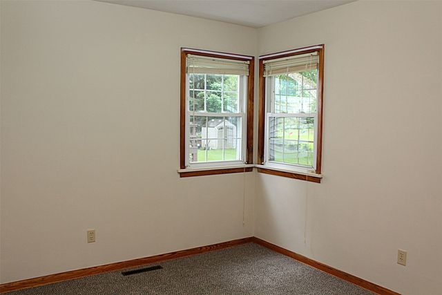 3012 MIDLAND Drive, Erie, PA 16506