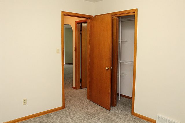 3012 MIDLAND Drive, Erie, PA 16506
