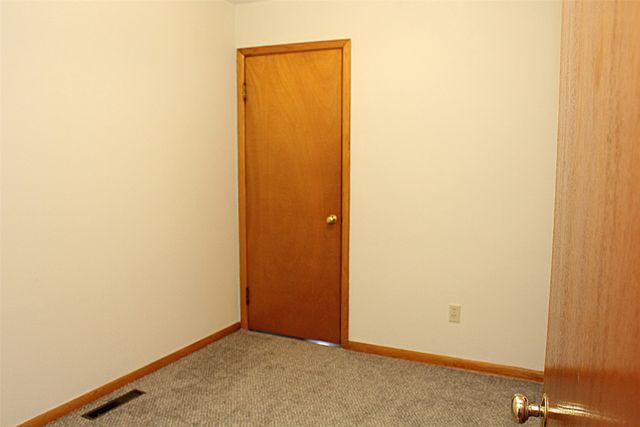 3012 MIDLAND Drive, Erie, PA 16506