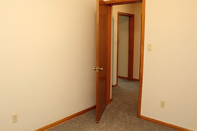 3012 MIDLAND Drive, Erie, PA 16506