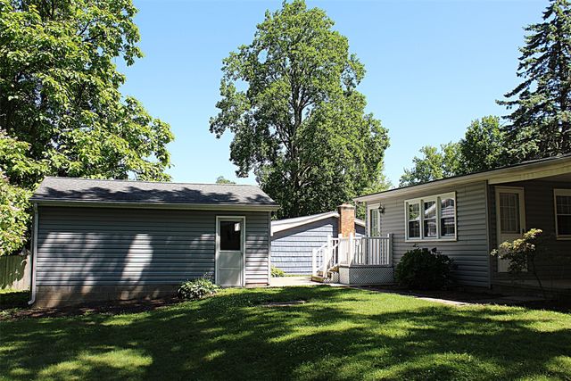 3012 MIDLAND Drive, Erie, PA 16506