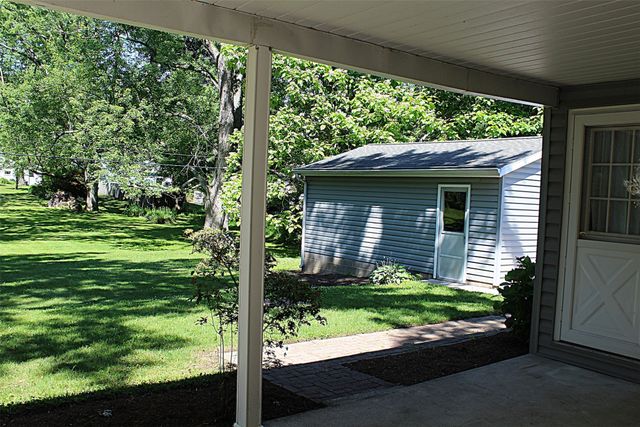 3012 MIDLAND Drive, Erie, PA 16506