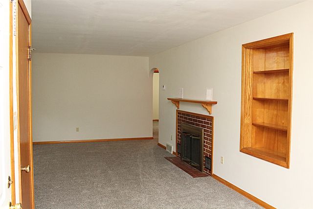 3012 MIDLAND Drive, Erie, PA 16506