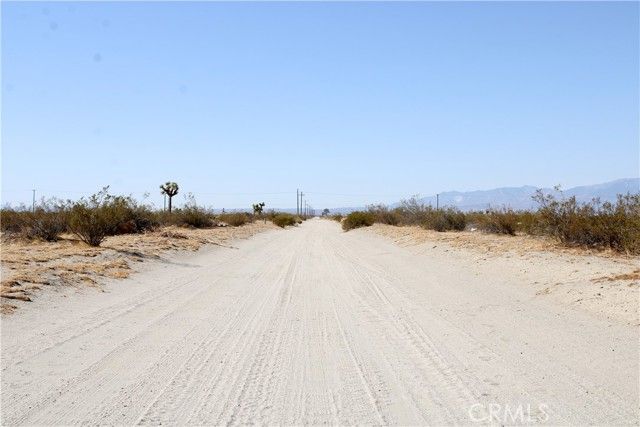 18 Lessing Avenue, Adelanto, CA 92301