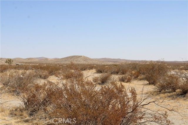 18 Lessing Avenue, Adelanto, CA 92301