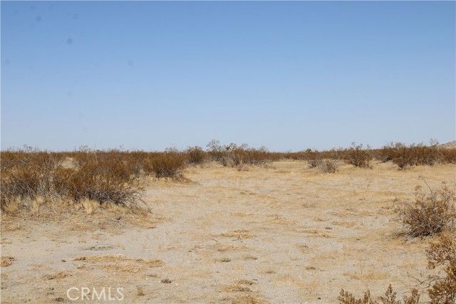 18 Lessing Avenue, Adelanto, CA 92301