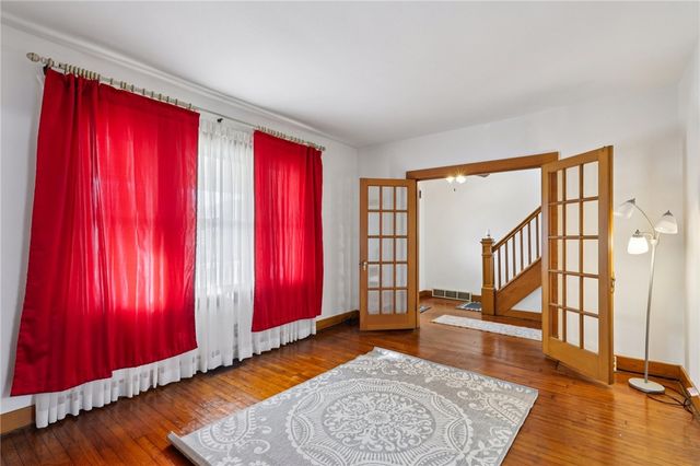 1910 Ridge Ave, Arnold, PA 15068