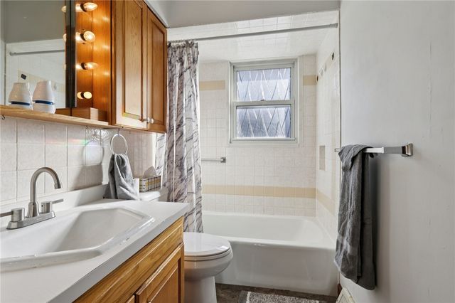 1910 Ridge Ave, Arnold, PA 15068