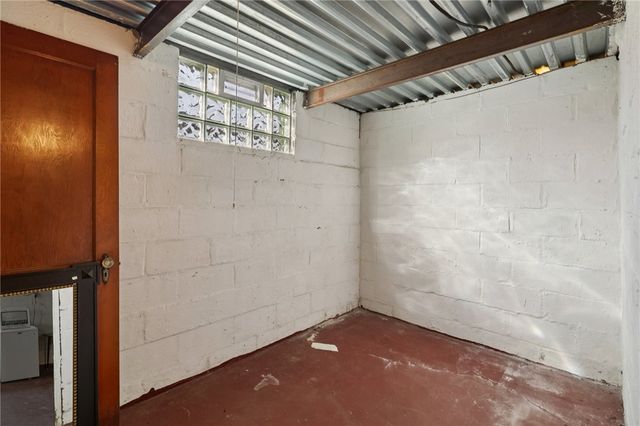 1910 Ridge Ave, Arnold, PA 15068