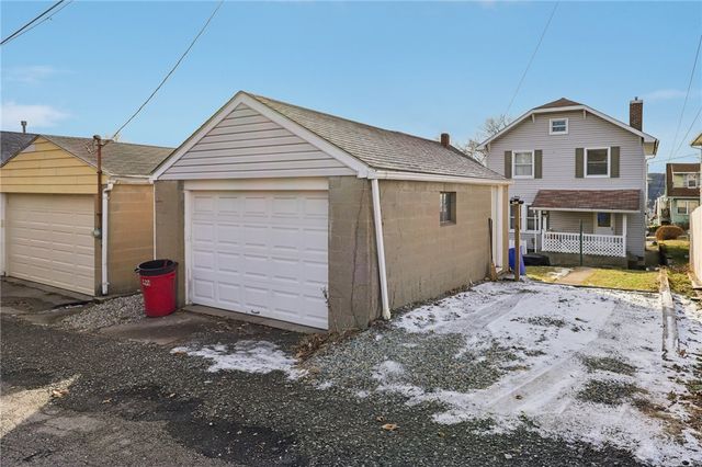 1910 Ridge Ave, Arnold, PA 15068