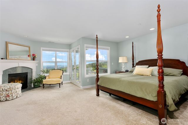 8305 144th Avenue SE, Newcastle, WA 98059
