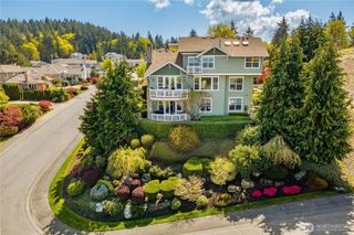 8305 144th Avenue SE, Newcastle, WA 98059