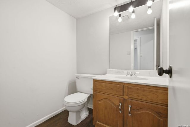 2703 Red Tree, San Antonio, TX 78248