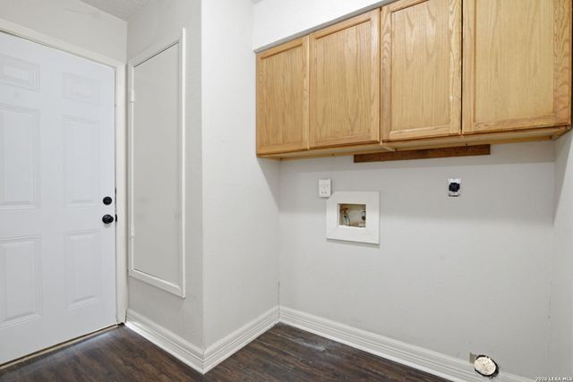 2703 Red Tree, San Antonio, TX 78248