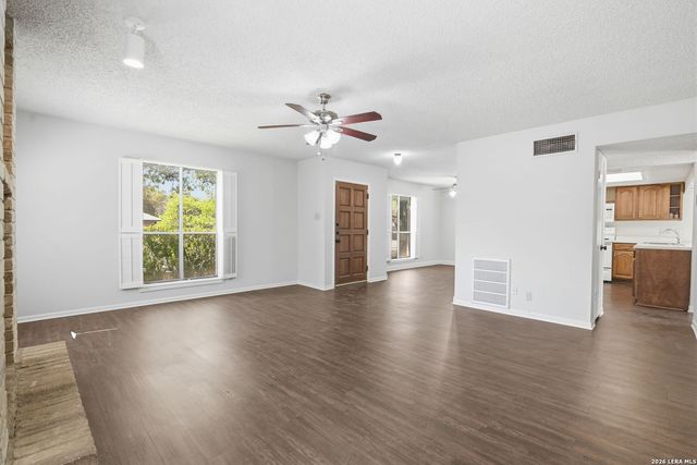 2703 Red Tree, San Antonio, TX 78248