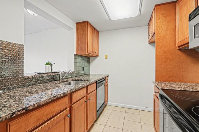 1280 W Peachtree NW Street 3601, Atlanta, GA 30309