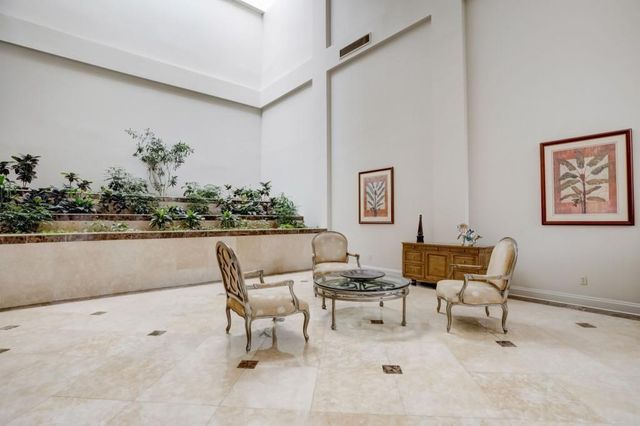 1280 W Peachtree NW Street 3601, Atlanta, GA 30309