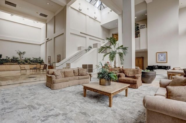 1280 W Peachtree NW Street 3601, Atlanta, GA 30309