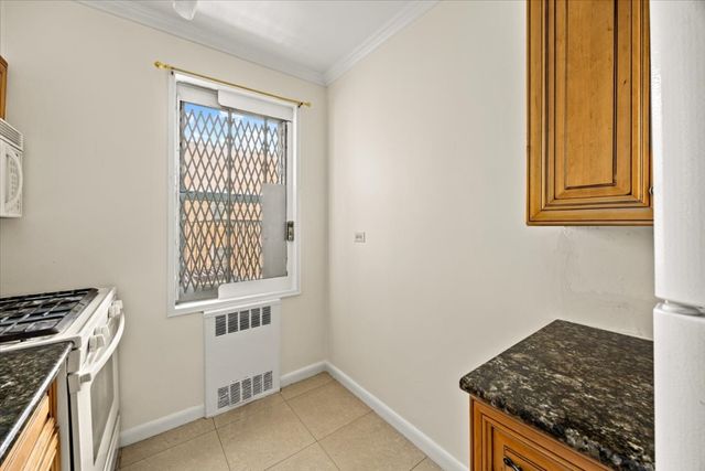 8115 35th Ave Apt 6B, New York City, NY 11372