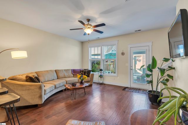 10 Recess Way, Simpsonville, SC 29681
