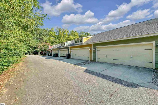 10 Recess Way, Simpsonville, SC 29681