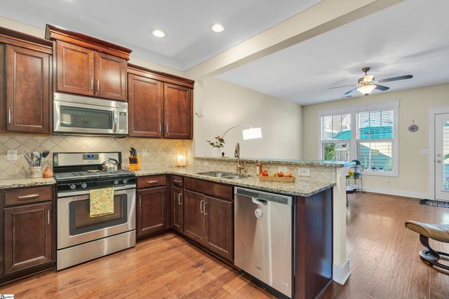 10 Recess Way, Simpsonville, SC 29681