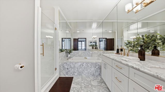 9249 Burton Way 406, Beverly Hills, CA 90210