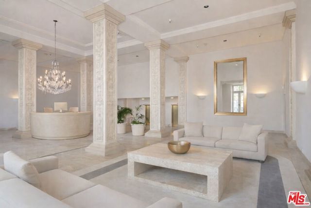 9249 Burton Way 406, Beverly Hills, CA 90210