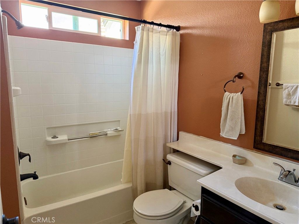 Image 10 of property listing at 19078 Stoddard, Apple Valley, CA 92308