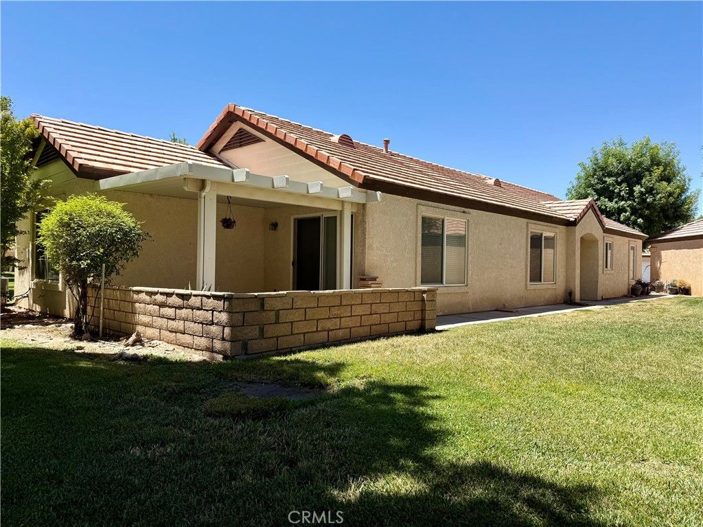 Image 22 of property listing at 19078 Stoddard, Apple Valley, CA 92308