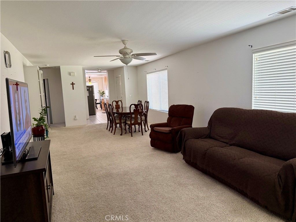 Image 4 of property listing at 19078 Stoddard, Apple Valley, CA 92308