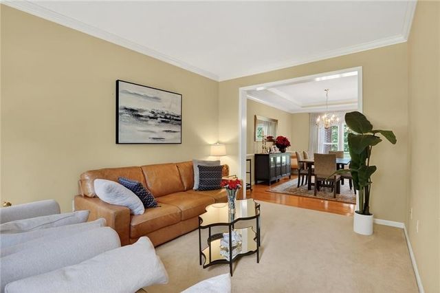 1403 N Shevlin Ct, Franklin Park, PA 15143