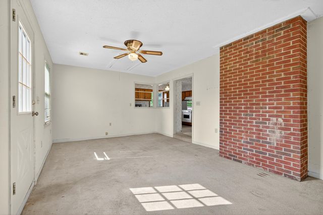 225 Scenic Avenue, Campobello, SC 29322