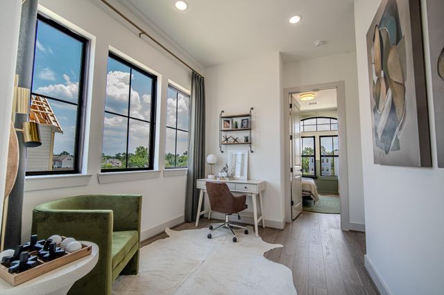 1715 Bologna Lane, Houston, TX 77055